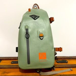 Fishpond Thunderhead Submersible Sling - Green/Eco Yucca.